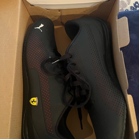 Puma Racing Driving Shoes. Size 11 in US. Beautiful and very stylish. New! - Picture 3 of 7